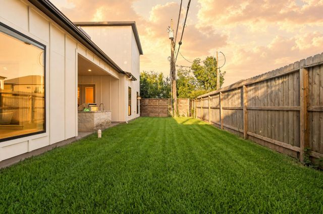 7119 Housman Street, Houston, TX 77055