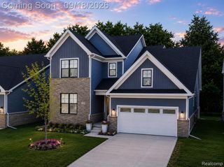 7679 Larchwood Drive, West Bloomfield, MI 48322