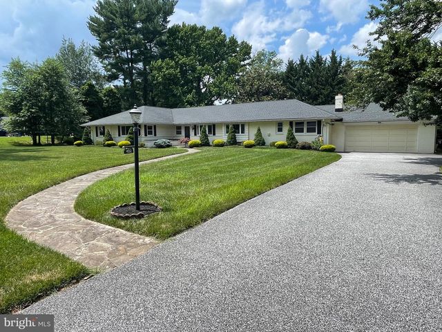 402 IVY CHURCH RD, Lutherville Timonium, MD 21093