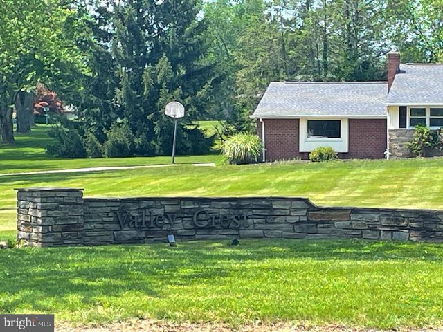 402 IVY CHURCH RD, Lutherville Timonium, MD 21093