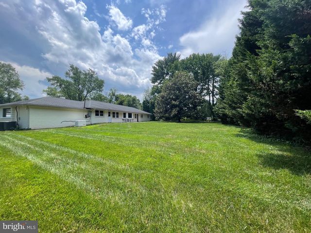 402 IVY CHURCH RD, Lutherville Timonium, MD 21093