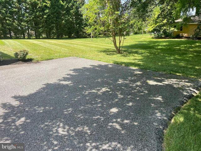 402 IVY CHURCH RD, Lutherville Timonium, MD 21093
