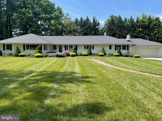 402 IVY CHURCH RD, Lutherville Timonium, MD 21093