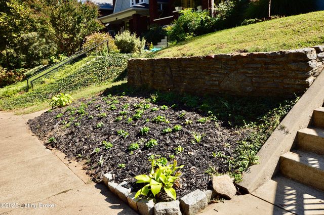 1638 Edenside Ave, Louisville, KY 40204