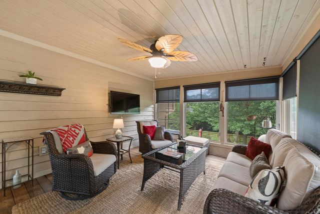 1360 Portage Drive, Columbus, OH 43235