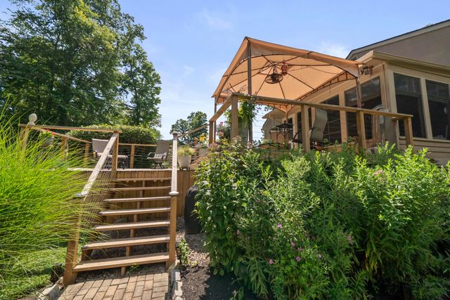 1360 Portage Drive, Columbus, OH 43235