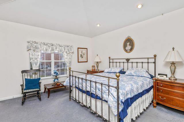 477 Woodscreek Court, Moriches, NY 11955