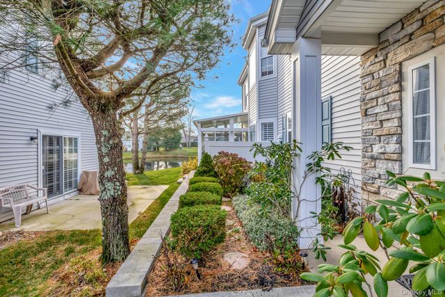 477 Woodscreek Court, Moriches, NY 11955