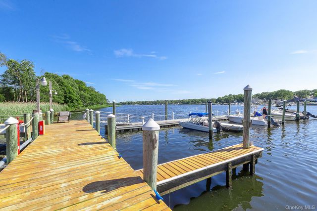 477 Woodscreek Court, Moriches, NY 11955