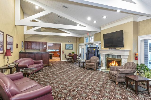 477 Woodscreek Court, Moriches, NY 11955