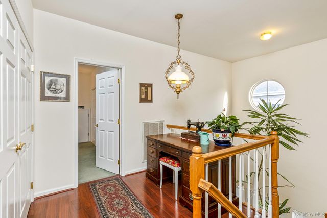 477 Woodscreek Court, Moriches, NY 11955