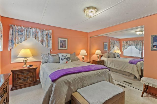 109 Waverly Drive, Grants Pass, OR 97526