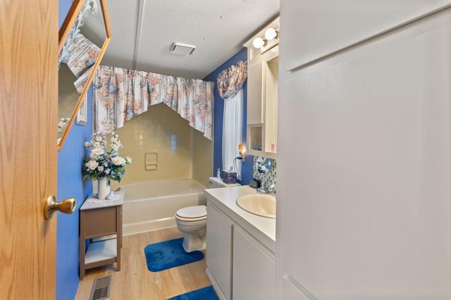 109 Waverly Drive, Grants Pass, OR 97526