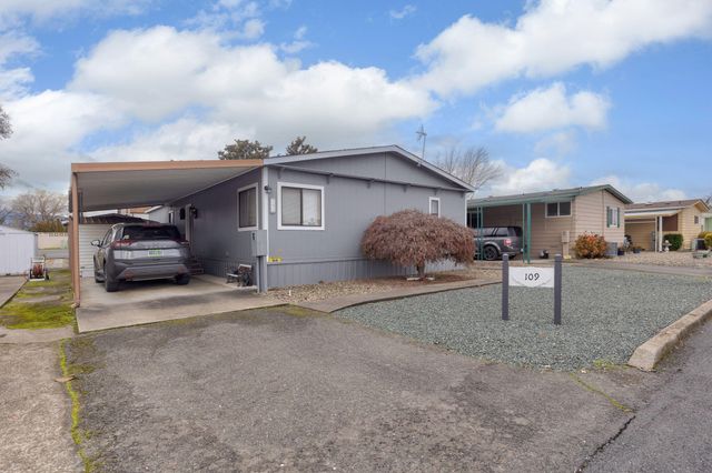 109 Waverly Drive, Grants Pass, OR 97526