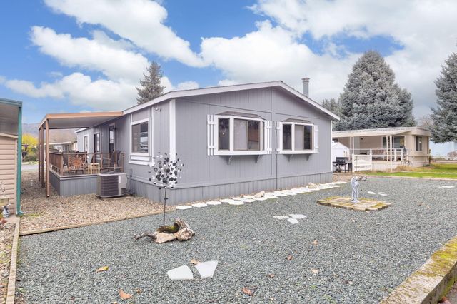 109 Waverly Drive, Grants Pass, OR 97526