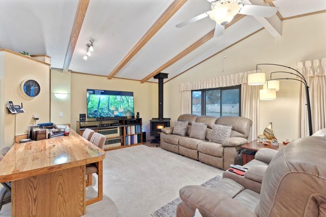 109 Waverly Drive, Grants Pass, OR 97526