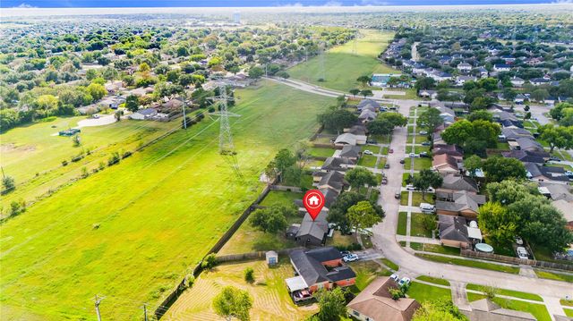 2501 Ironclad Drive, League City, TX 77573