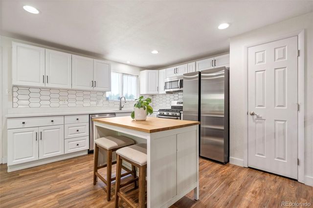 8308 W 72nd Avenue, Arvada, CO 80005