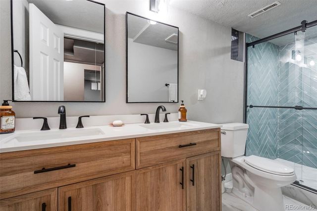 8308 W 72nd Avenue, Arvada, CO 80005