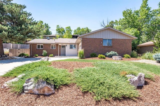 8308 W 72nd Avenue, Arvada, CO 80005