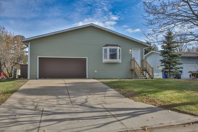 1441 N 16TH AVENUE, Wausau, WI 54401