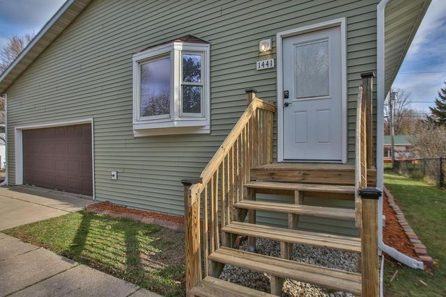 1441 N 16TH AVENUE, Wausau, WI 54401