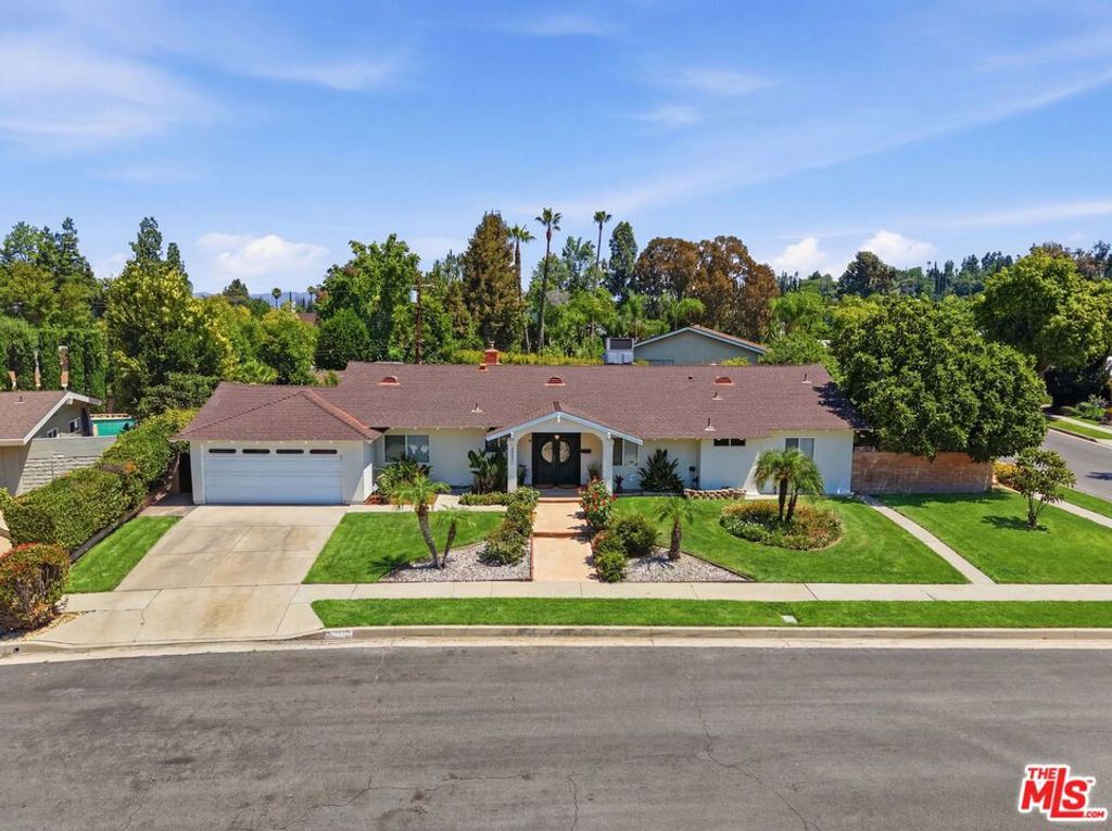 23001 Lita Place, Woodland Hills, CA 91364 — exterior