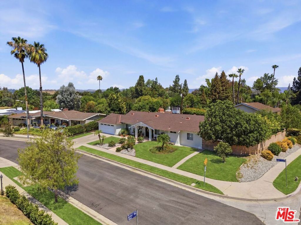 23001 Lita Place, Woodland Hills, CA 91364 — photo 3