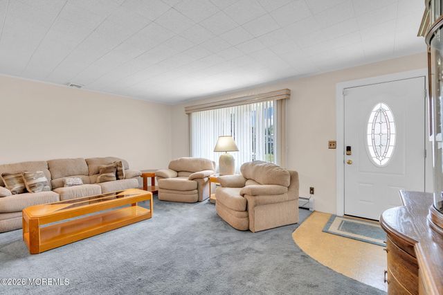 512 Gladstone Street, Toms River, NJ 08757