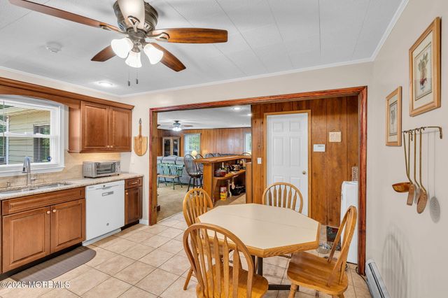 512 Gladstone Street, Toms River, NJ 08757