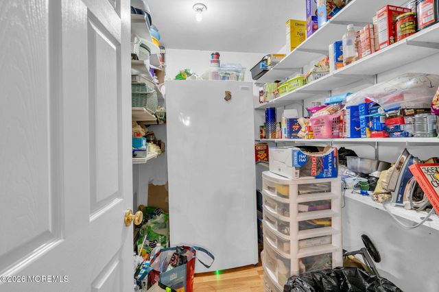 512 Gladstone Street, Toms River, NJ 08757