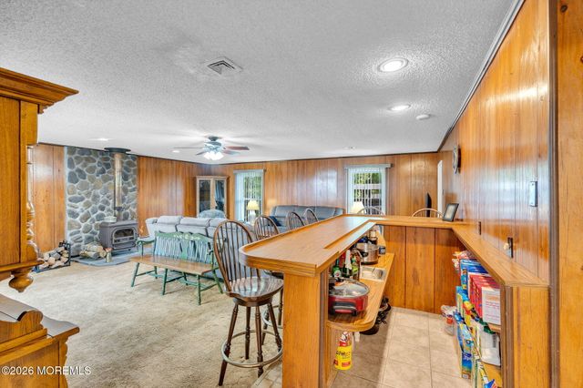 512 Gladstone Street, Toms River, NJ 08757