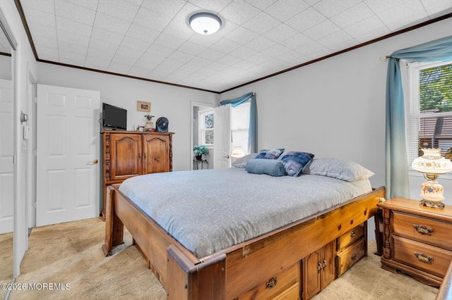 512 Gladstone Street, Toms River, NJ 08757