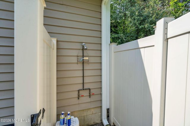 512 Gladstone Street, Toms River, NJ 08757