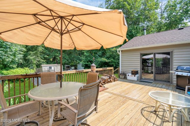 512 Gladstone Street, Toms River, NJ 08757