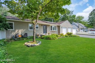 512 Gladstone Street, Toms River, NJ 08757