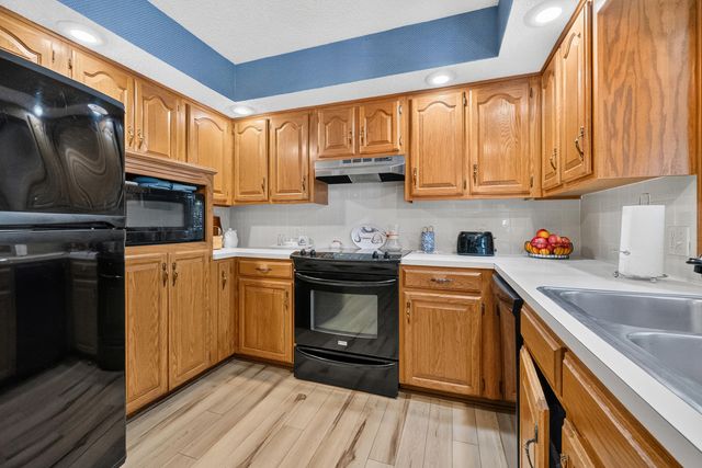 3865 N Williams Court, Springfield, MO 65803