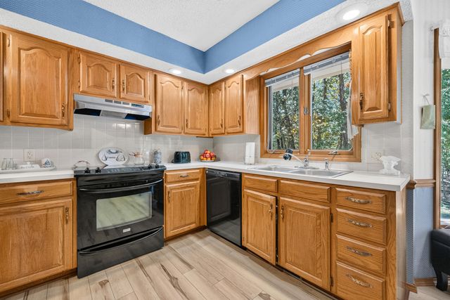 3865 N Williams Court, Springfield, MO 65803