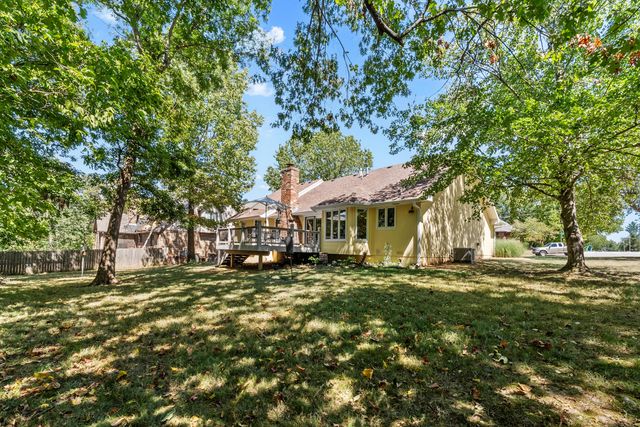 3865 N Williams Court, Springfield, MO 65803