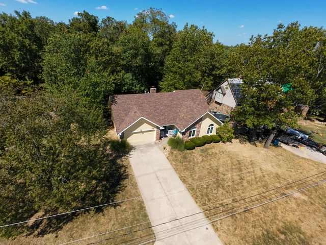 3865 N Williams Court, Springfield, MO 65803