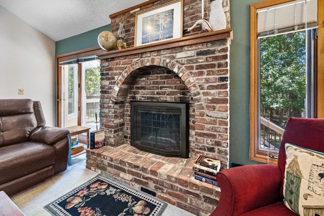 3865 N Williams Court, Springfield, MO 65803