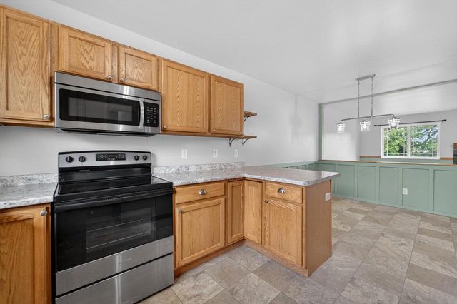 523 Progress Drive, Cottage Grove, WI 53527