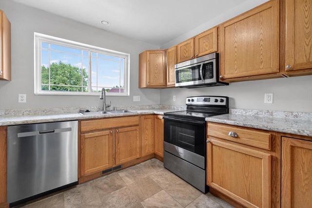 523 Progress Drive, Cottage Grove, WI 53527
