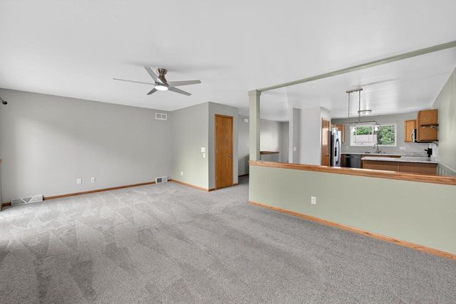 523 Progress Drive, Cottage Grove, WI 53527
