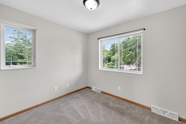 523 Progress Drive, Cottage Grove, WI 53527