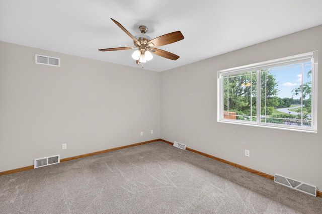 523 Progress Drive, Cottage Grove, WI 53527