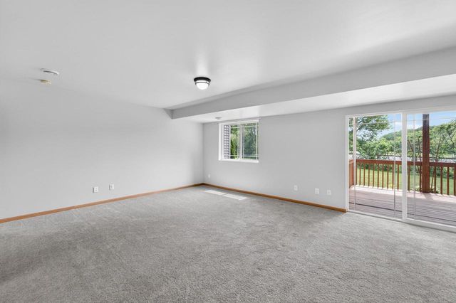 523 Progress Drive, Cottage Grove, WI 53527