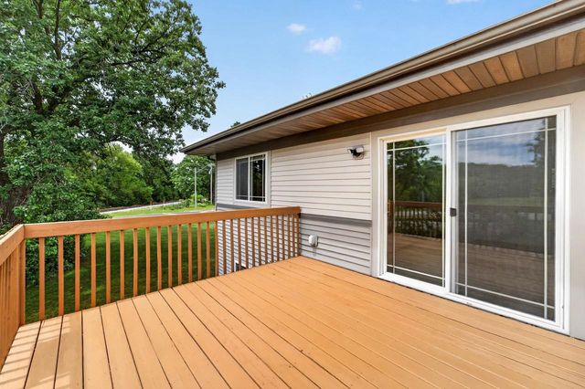 523 Progress Drive, Cottage Grove, WI 53527
