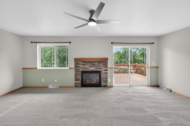 523 Progress Drive, Cottage Grove, WI 53527
