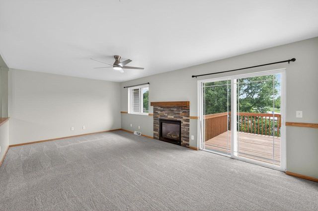 523 Progress Drive, Cottage Grove, WI 53527